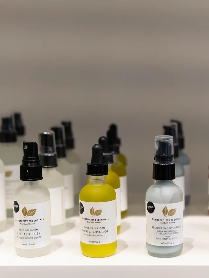 The Ordinary Alpha Arbutin Serum Guide: Benefits, Uses, and How to Apply It Right