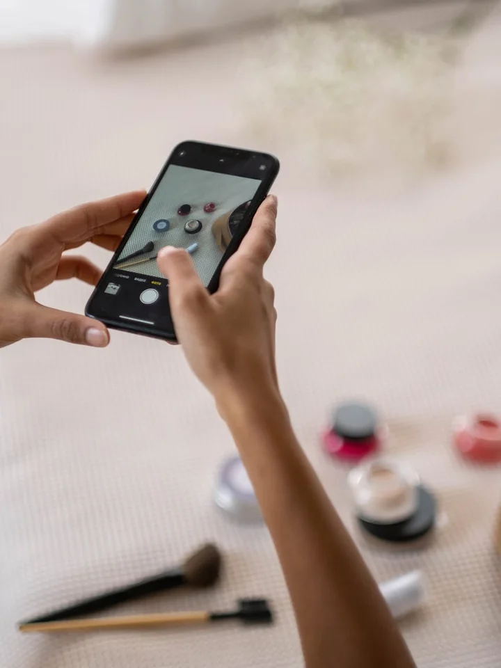 Non-Comedogenic Foundations: How to Choose Makeup That Lets Your Skin Breathe