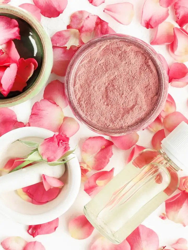 Can You Use AHA, BHA, and Retinol Together? Your Gentle, Expert-Backed Guide